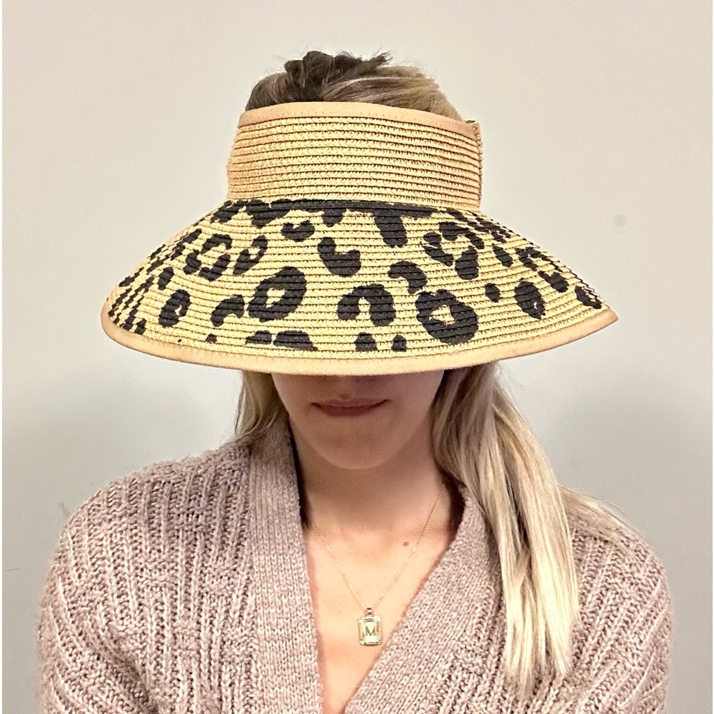 Animal print hat debating to keep this one to myself 🖤